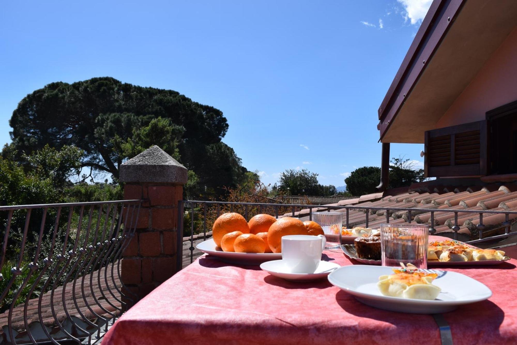 Arbatax, 200 Metres From The Beach: In With Garden, 2 Bedrooms